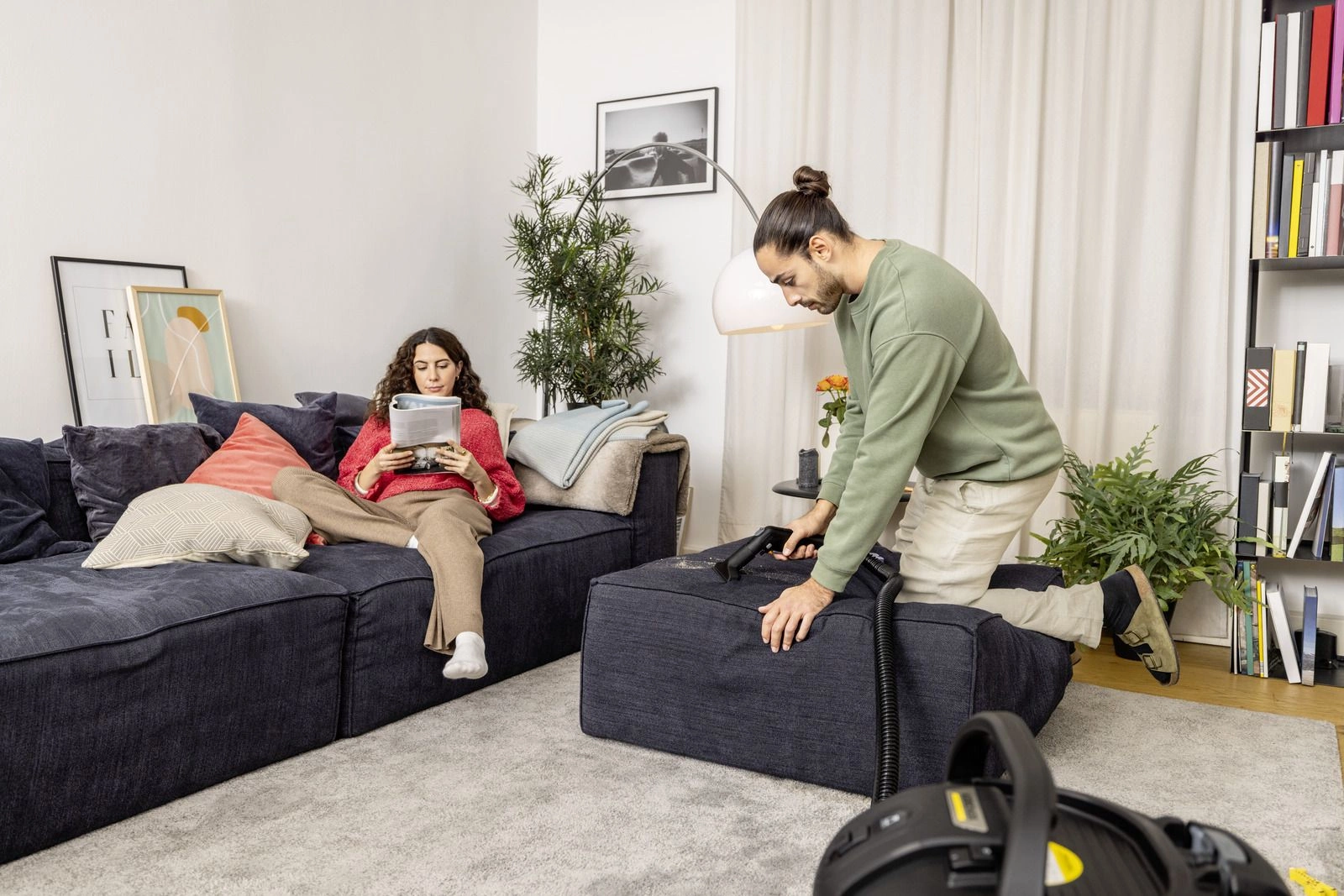 Пылесос Karcher SE 4 белый (1.081-150.0)