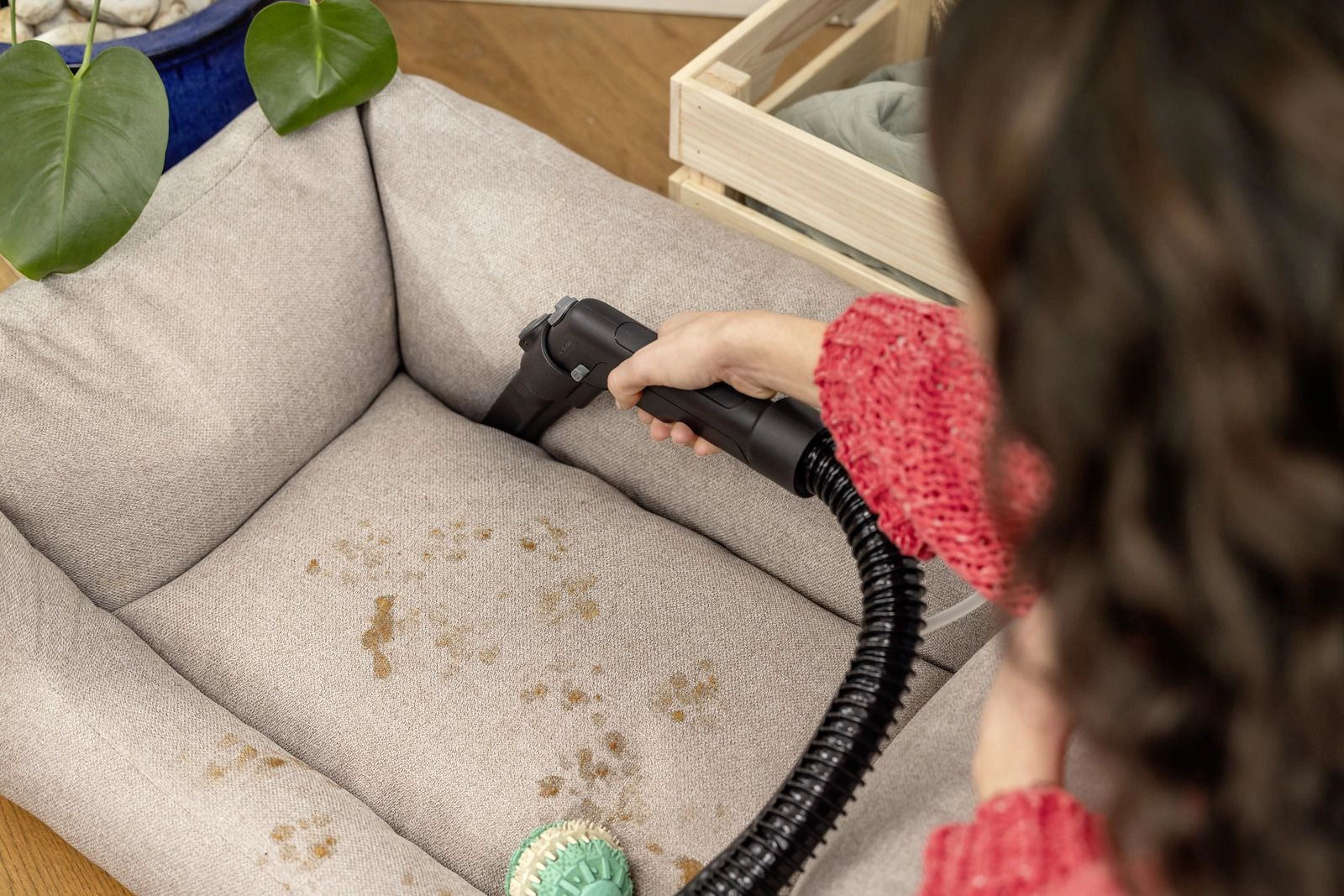 Пылесос Karcher SE 4 Plus белый (1.081-170.0)