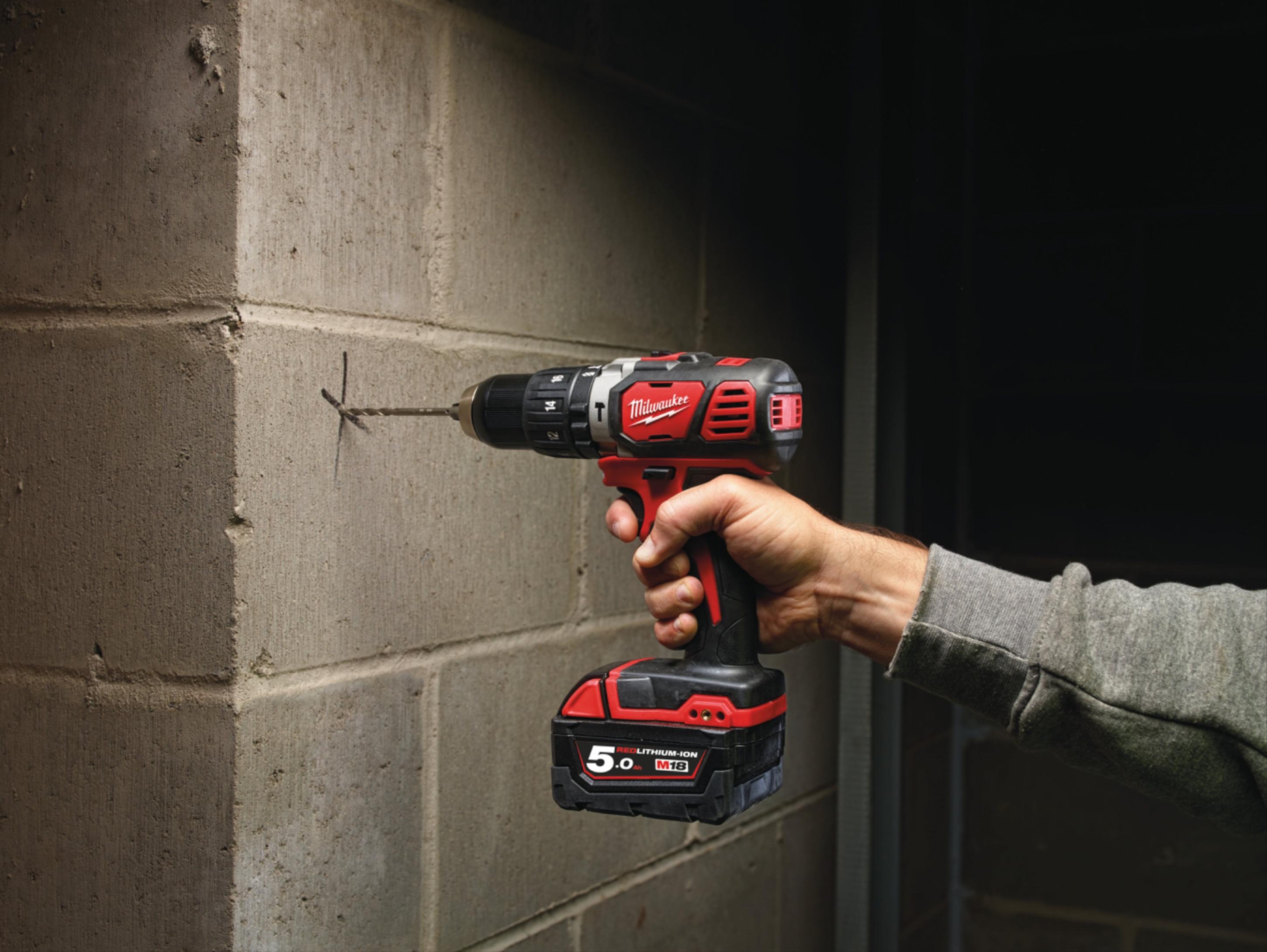 Набор электроинструментов Milwaukee M18 BPP2C-402C (4933443552)