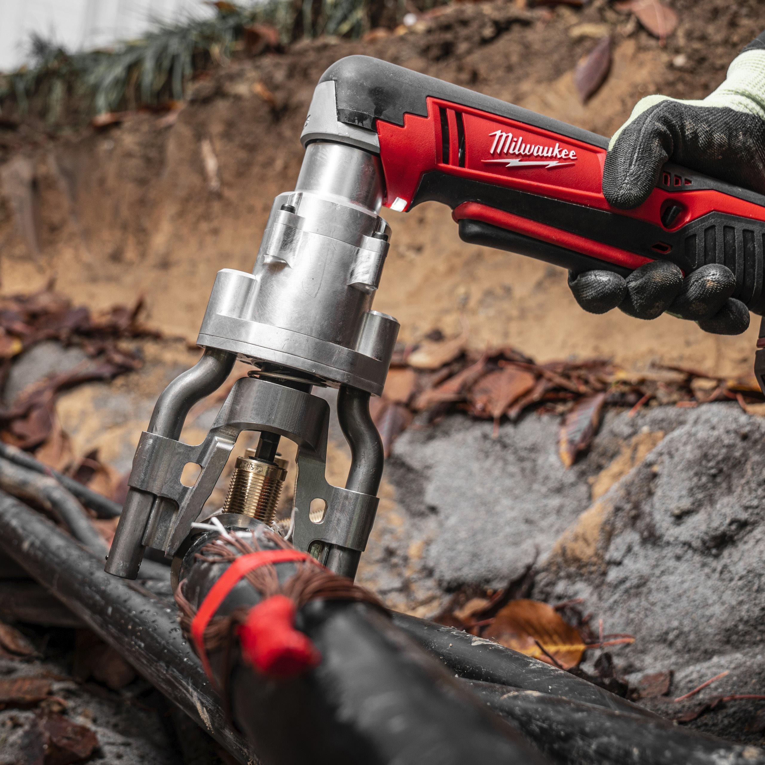 Инструмент для срезных болтов Milwaukee M18 BSBT-202X (4933493289)