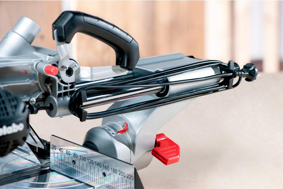 Торцовочная пила Metabo KGS 216 M (619260000)