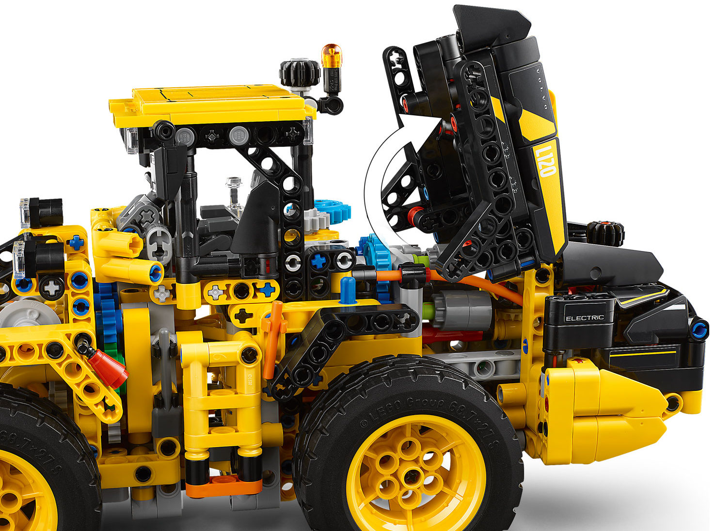 Конструктор Lego Technic Электрический колесный погрузчик Volvo L120 (42209)