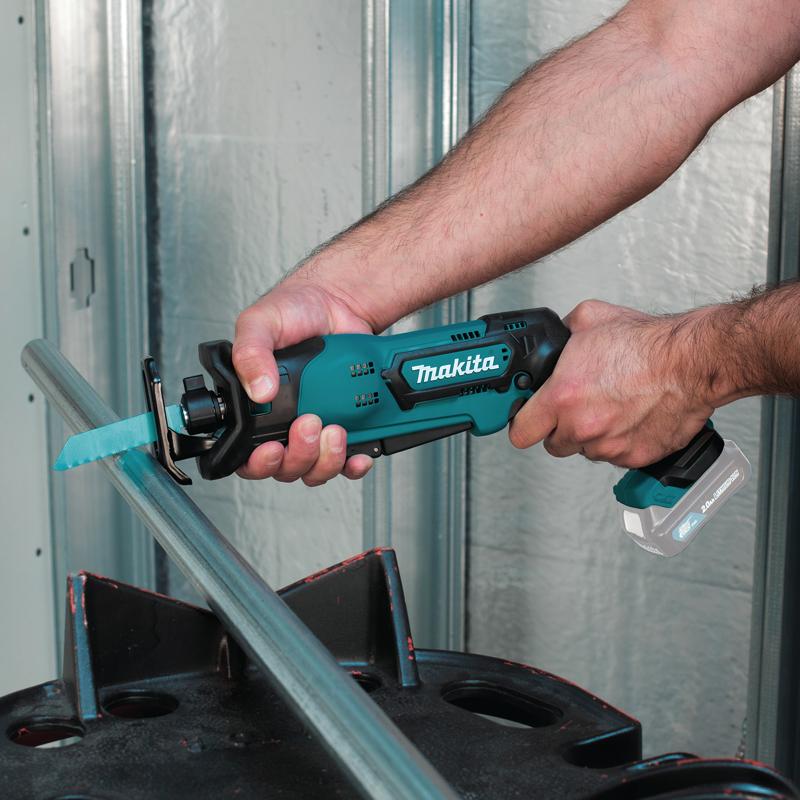 Сабельная пила Makita JR103DZ