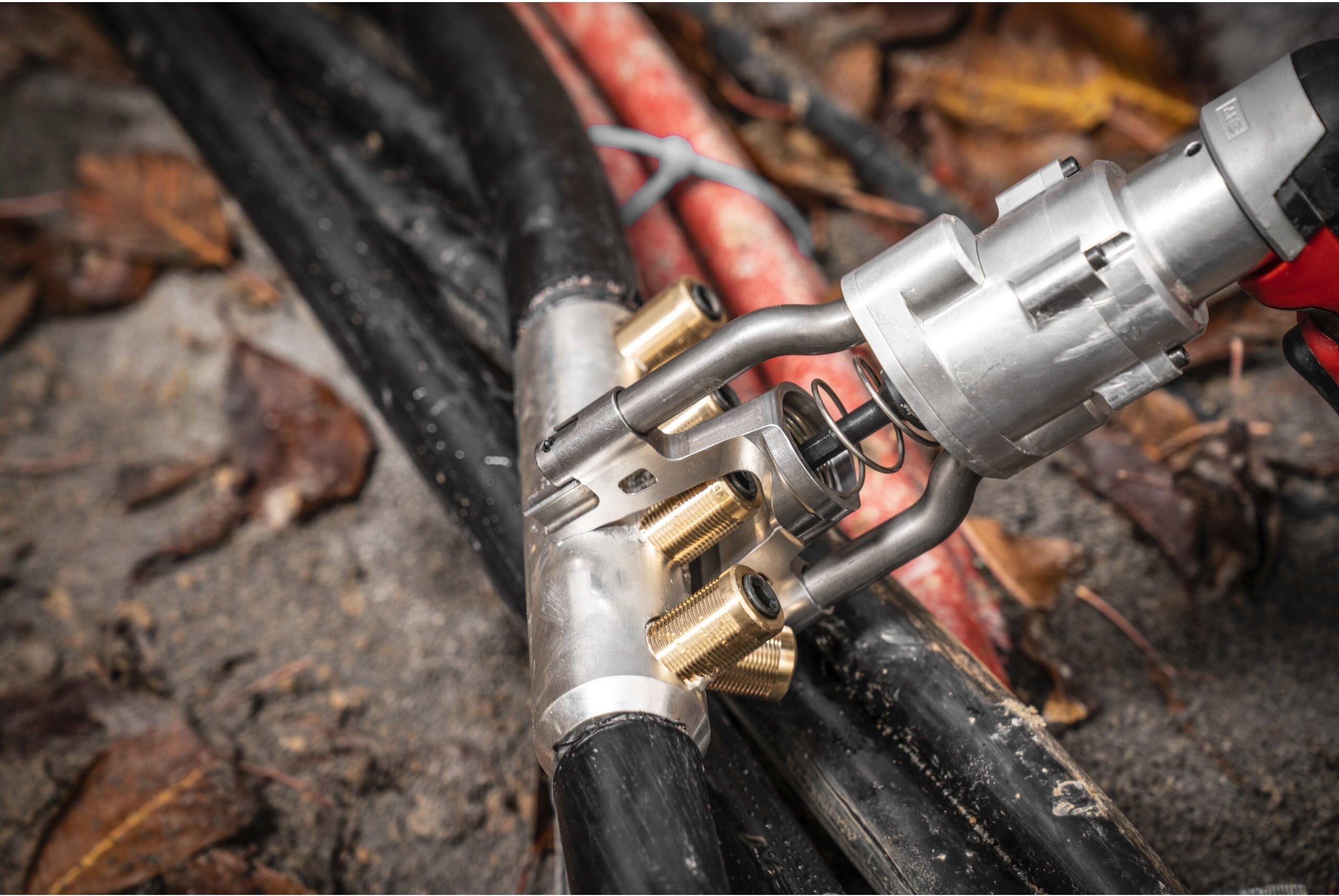 Инструмент для срезных болтов Milwaukee M18 BSBT-202X (4933493289)
