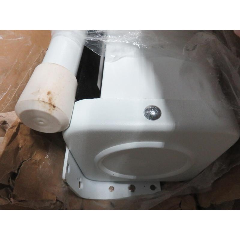 Проекционный экран Lumien Master Picture белый (LMP-100114)