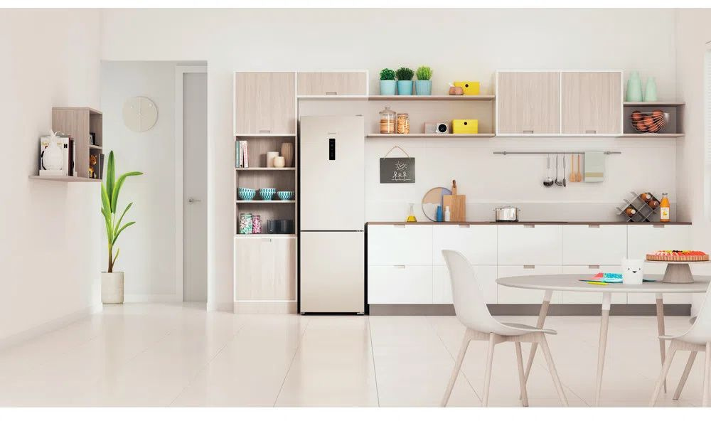 Холодильник Indesit ITR5180E