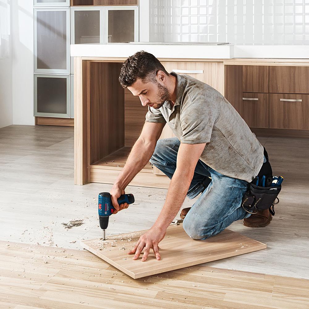 Дрель-шуруповерт Bosch GSR 120-LI Professional с 2-мя АКБ, кейс (06019G8000)