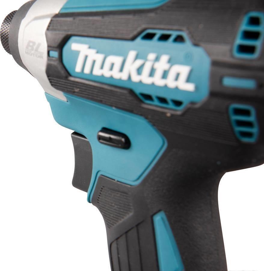 Шуруповерт Makita DTD157RTJ