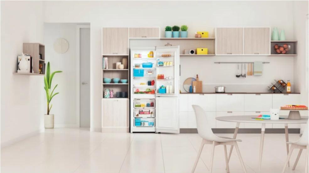 Холодильник Indesit ITR 5180 W (869991625710)