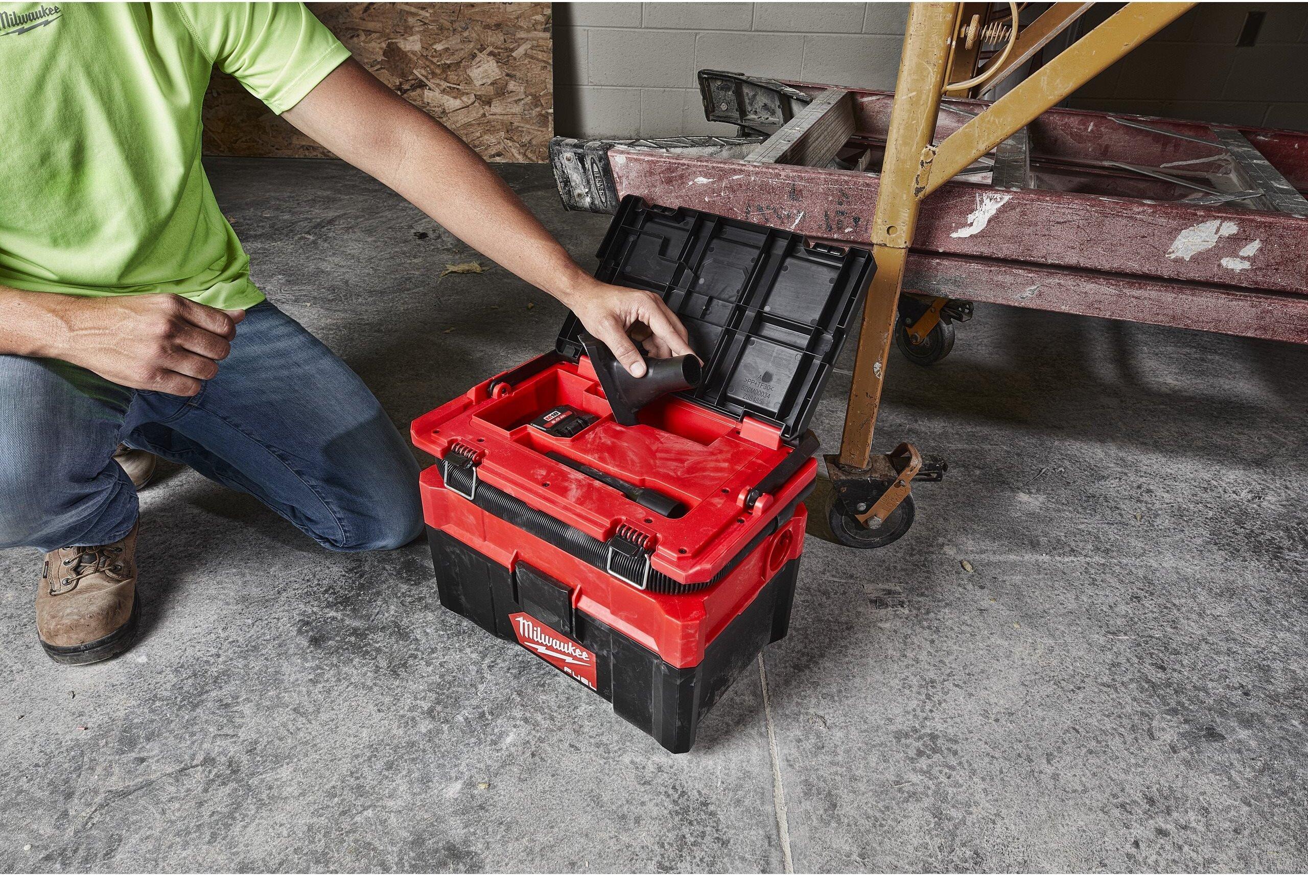 Пылесос Milwaukee M18 FPOVCL-0 (4933478187)