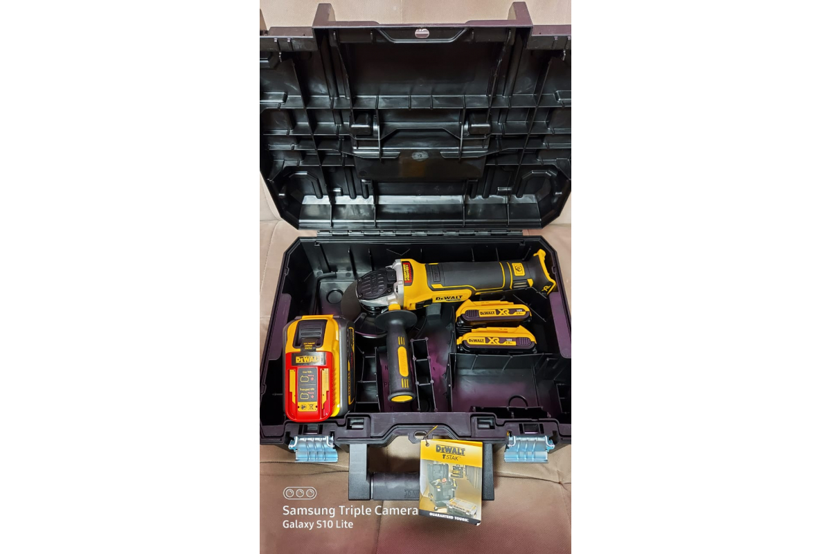 Угловая шлифмашина DeWalt DCG405NT