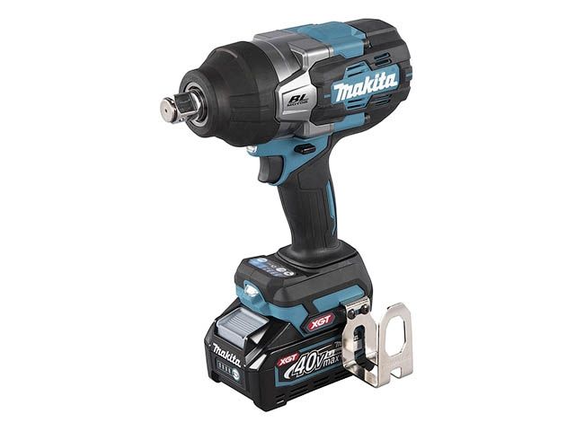 Аккум. ударный гайковерт MAKITA XGT TW 001 GM 201 MAKPAC (40.0 В, 2 акк., 4.0 А/ч Li-Ion, посадочн. квадрат 3/4 ", 1800 Нм, вес 3.9 кг)