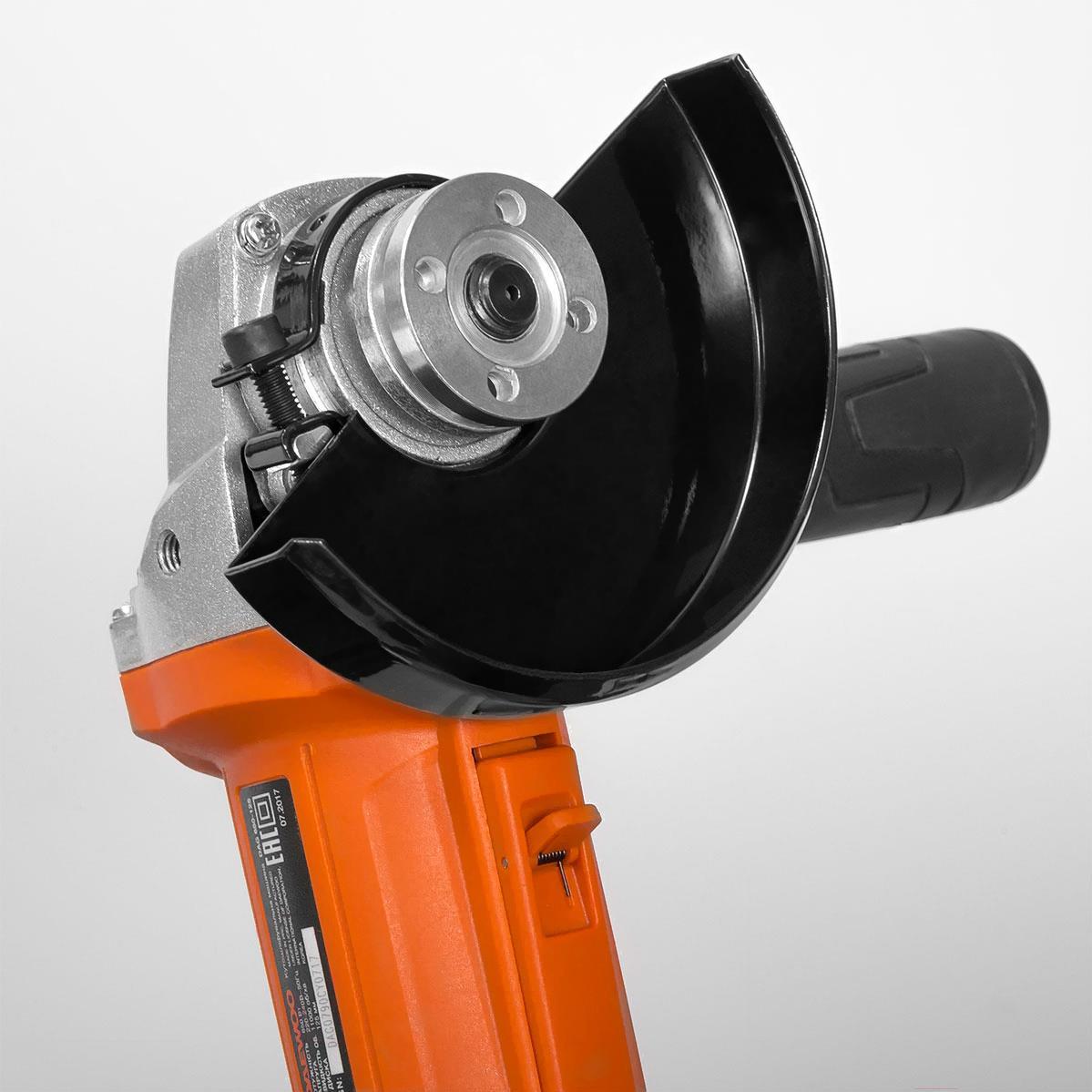 Угловая шлифмашина Daewoo Power DAG 650-125