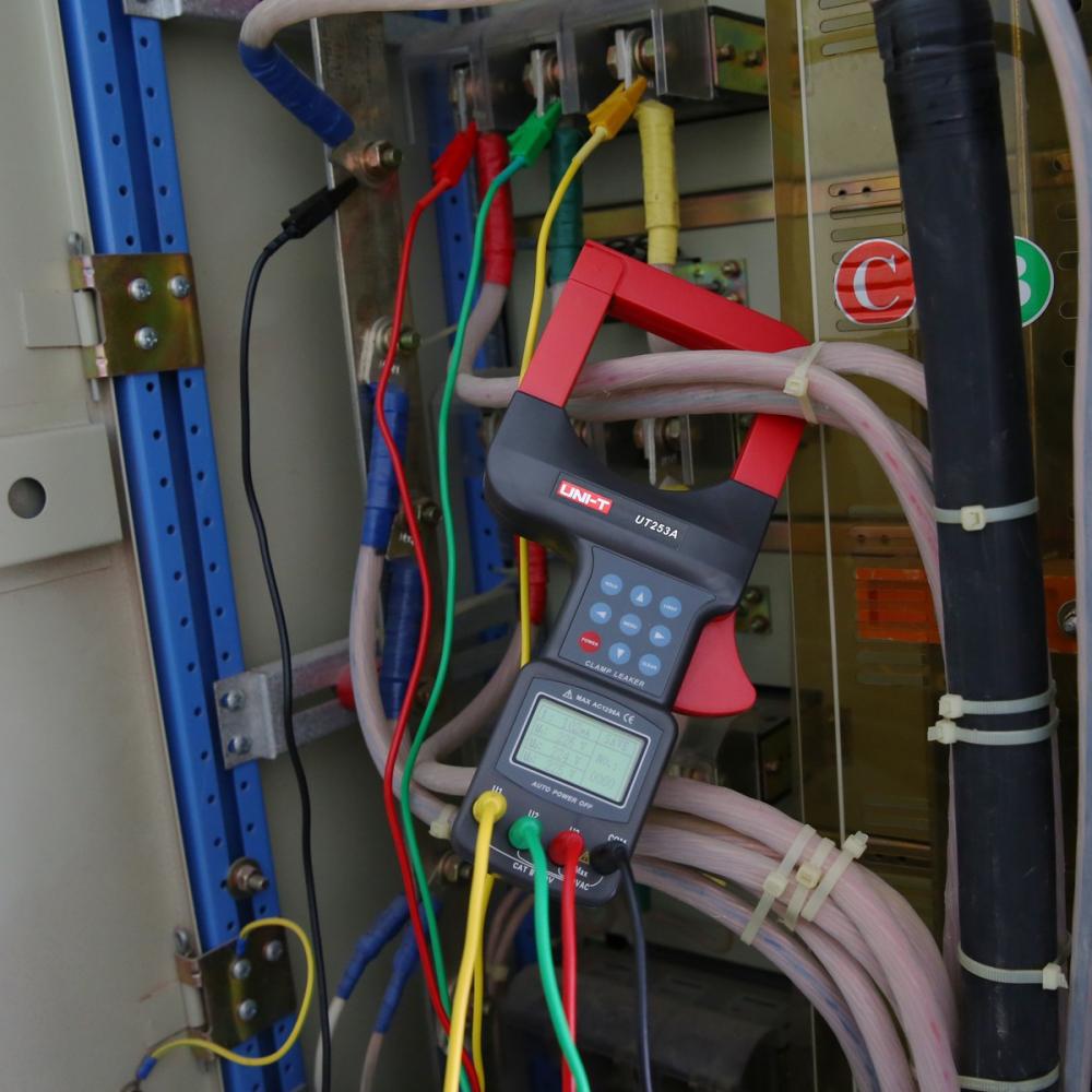 Токовые клещи Unit UT253A