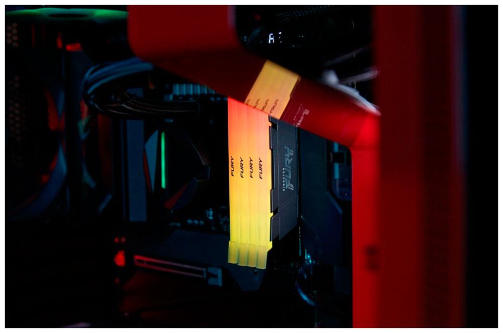 Оперативная память Kingston Fury Renegade RGB Gaming RTL DDR4 4x32GB (KF436C18RB2AK4/128)