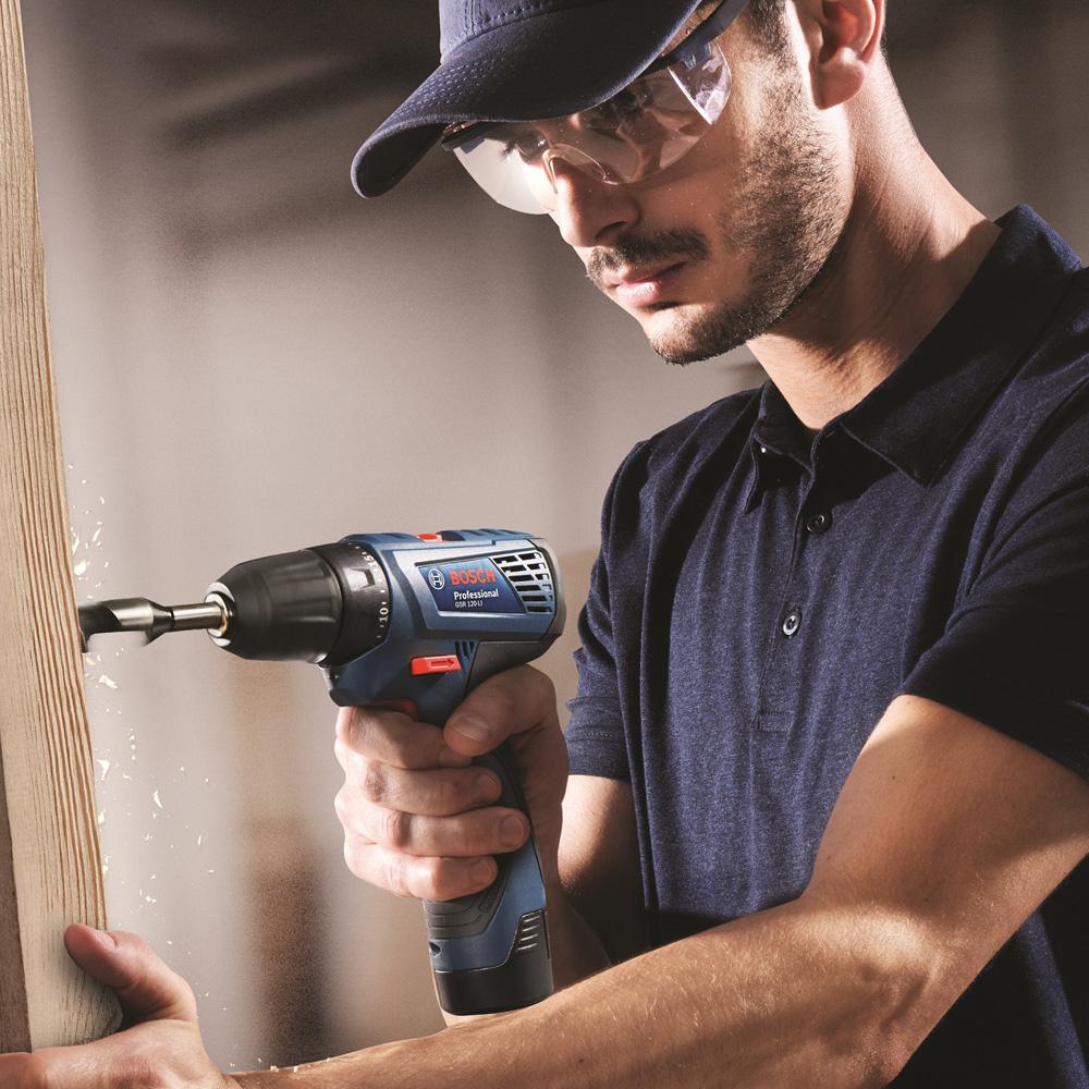 Дрель-шуруповерт Bosch GSR 120-LI Professional с 2-мя АКБ, кейс (06019G8000)