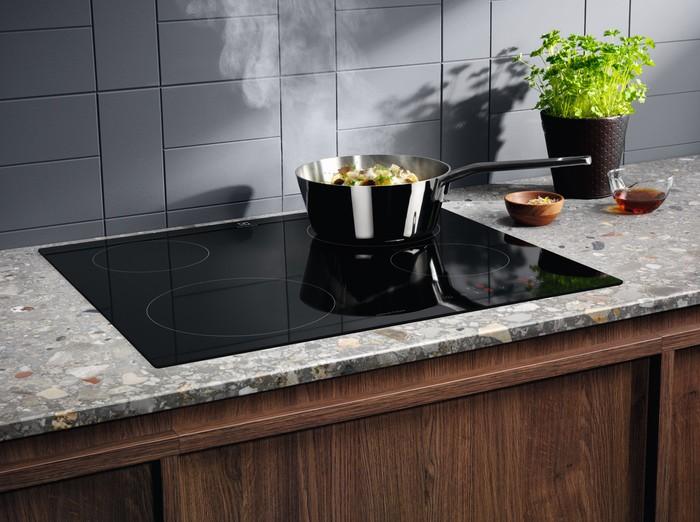 Варочная панель Electrolux LIB60424CK черный