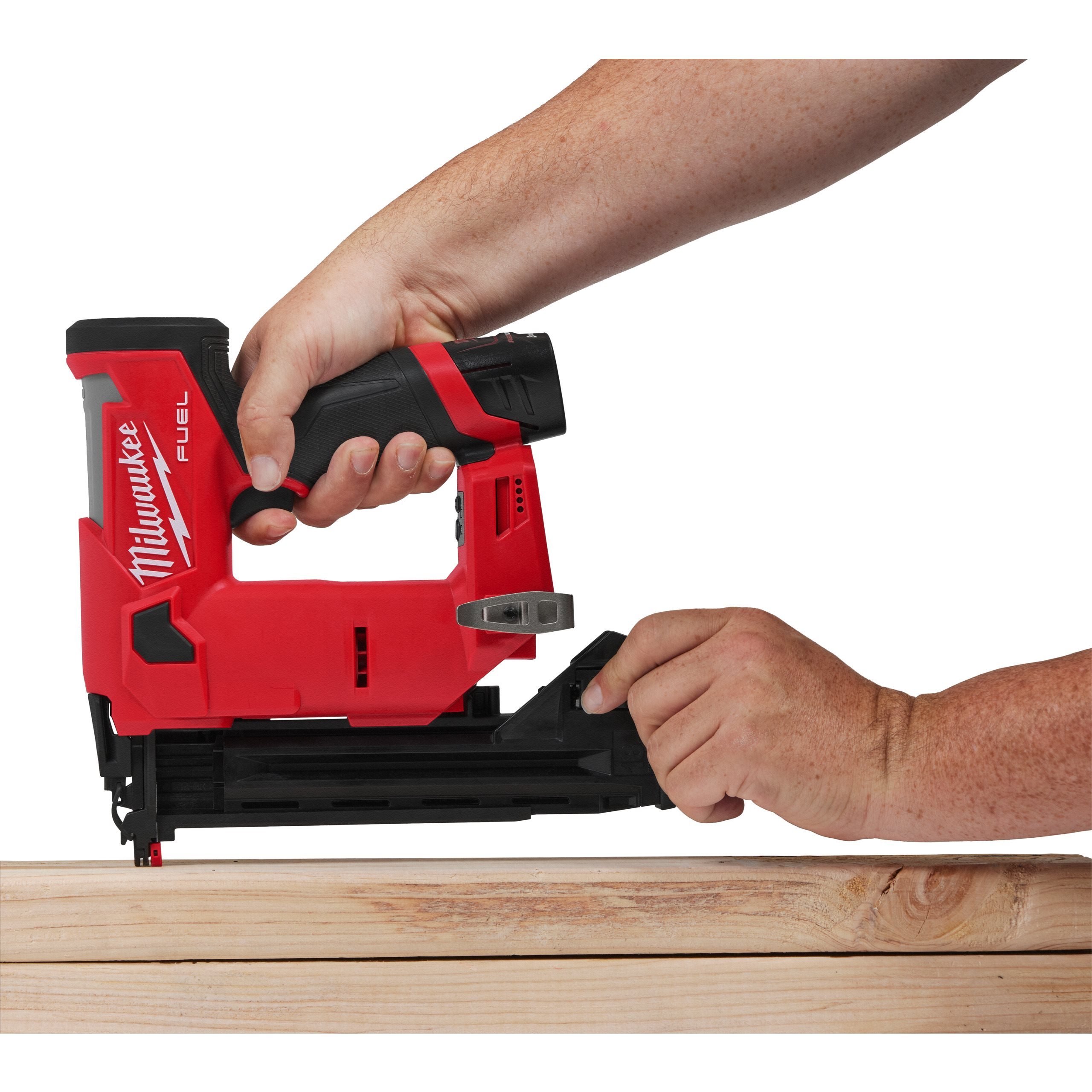 Аккумуляторный нейлер Milwaukee M12 FCN18GS-0X (4933493354)