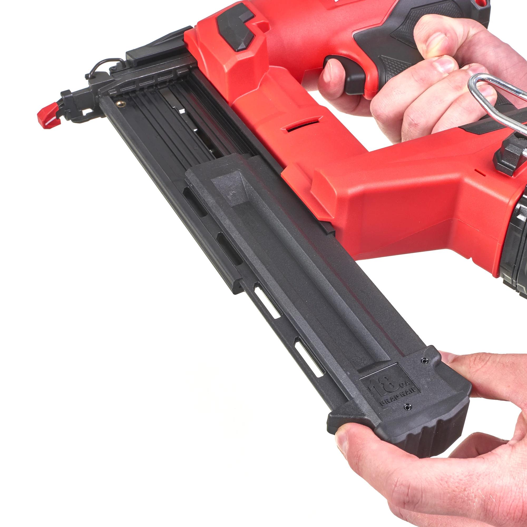 Аккумуляторный гвоздезабиватель Milwaukee M18 FN18GS-202X (4933471407)