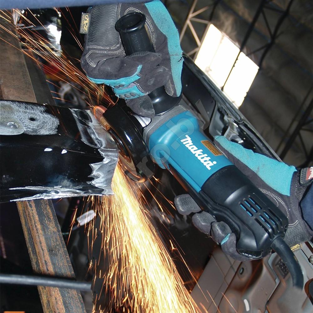 Угловая шлифмашина Makita 9558HPG