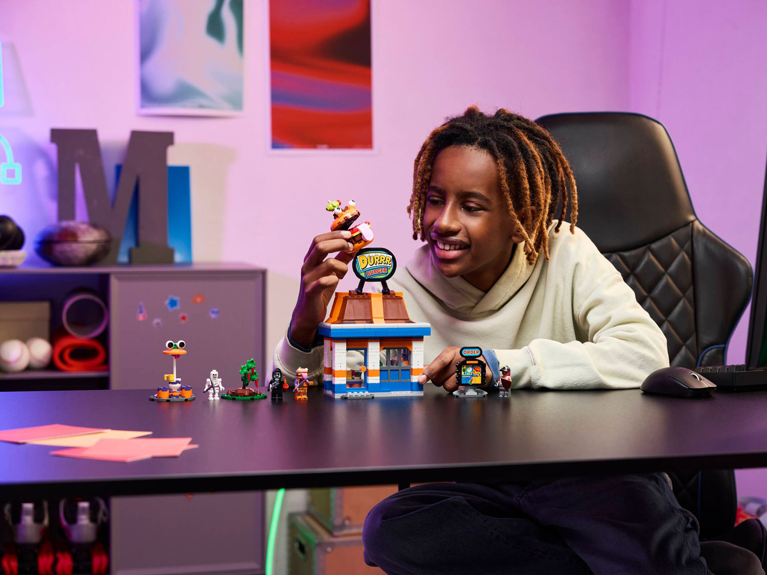 Конструктор Lego Fortnite Ресторан Durrr Burger (77076)