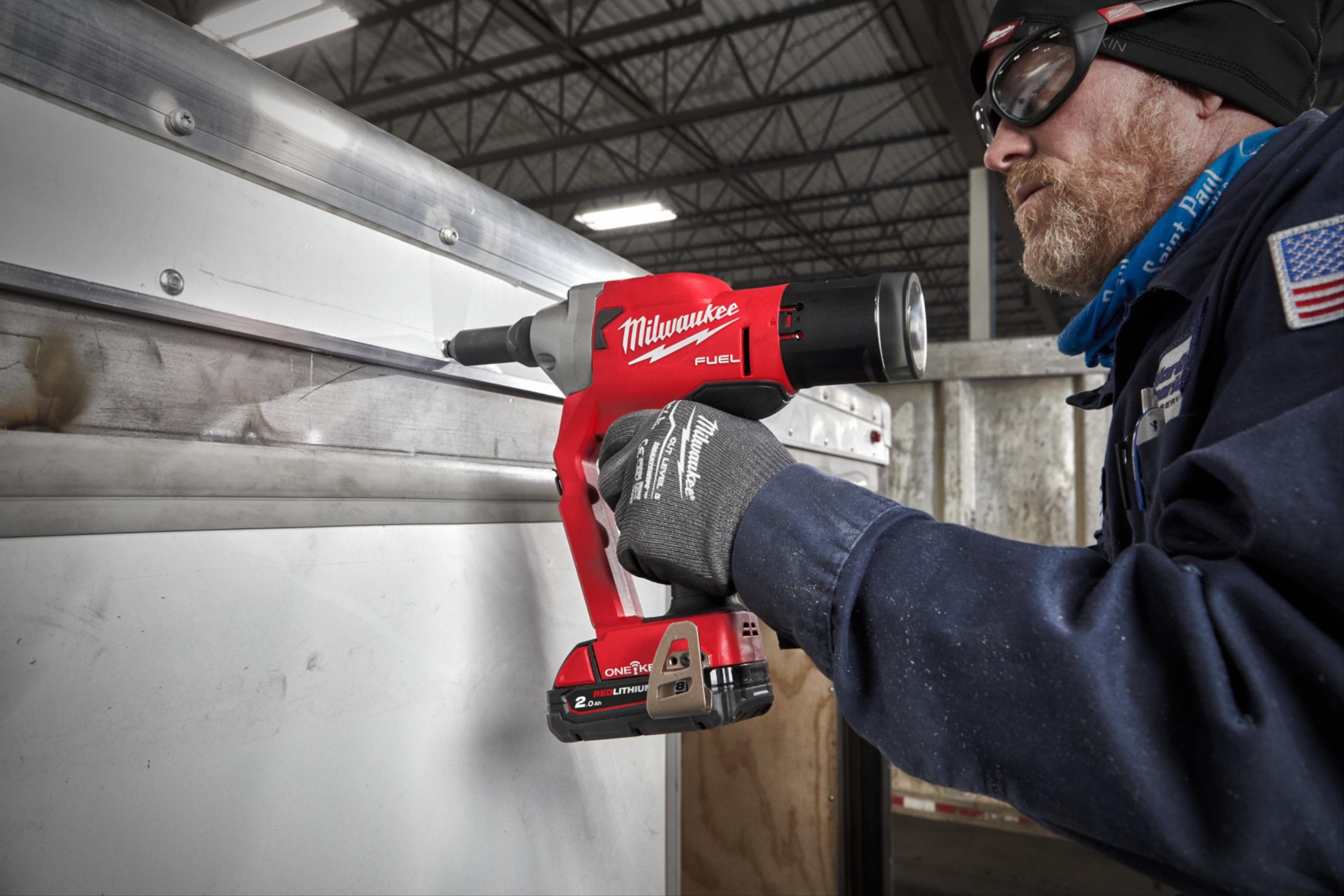 Аккумуляторный заклепочник Milwaukee M18 ONEFPRT-0X (4933478601)