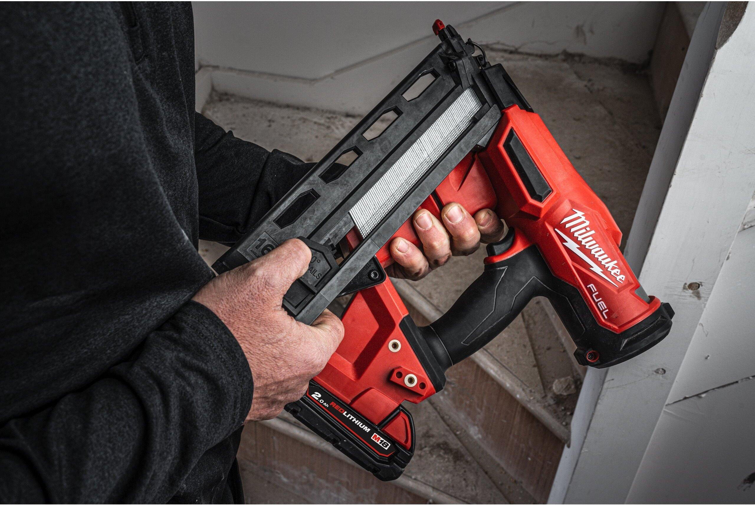 Аккумуляторный нейлер Milwaukee M18 FN16GA-0X (4933478094)