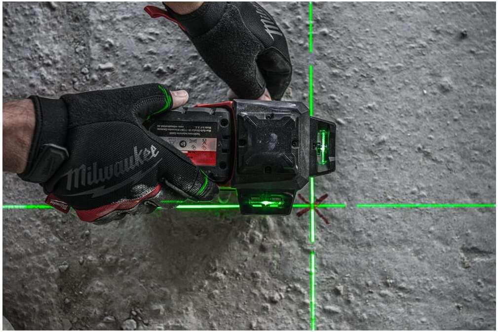Лазерный нивелир Milwaukee M12 3PL-0C (4933478103)