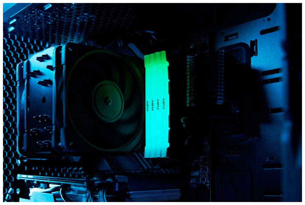 Оперативная память Kingston Fury Renegade RGB Gaming RTL DDR4 4x32GB (KF436C18RB2AK4/128)