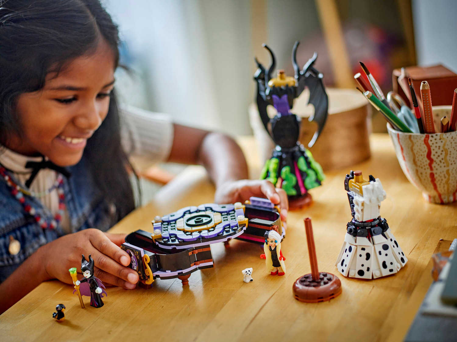 Конструктор Lego Disney Платья Малефисенты и Круэллы Де Виль (43262)