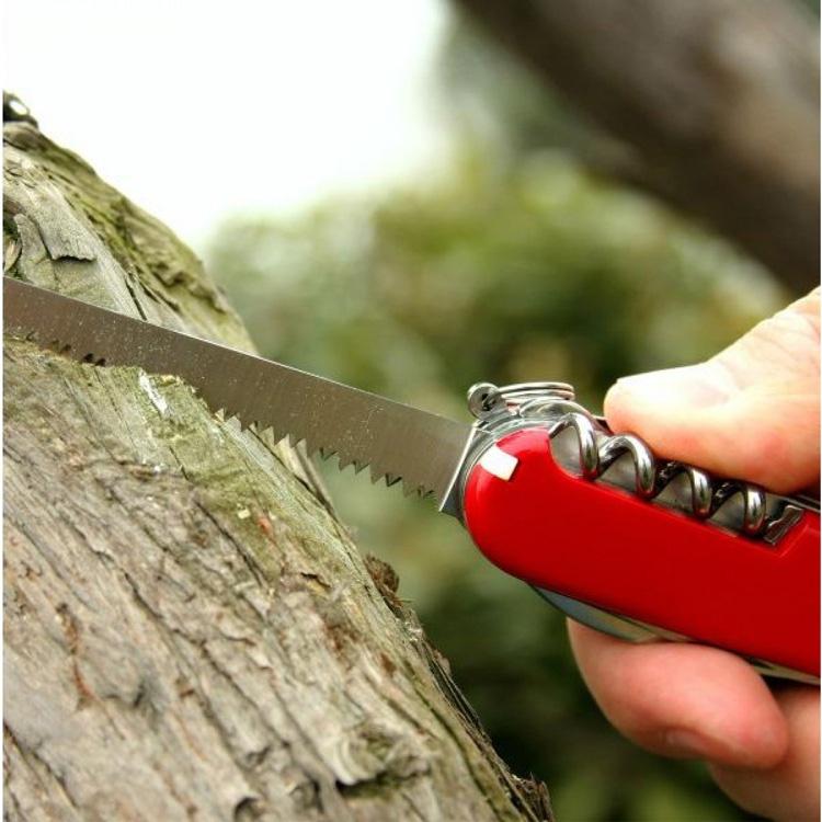 Мультитул Victorinox Huntsman красный (1.3713)
