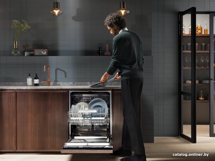Посудомоечная машина Electrolux EEC67310L