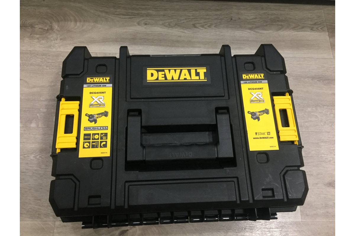 Угловая шлифмашина DeWalt DCG405NT