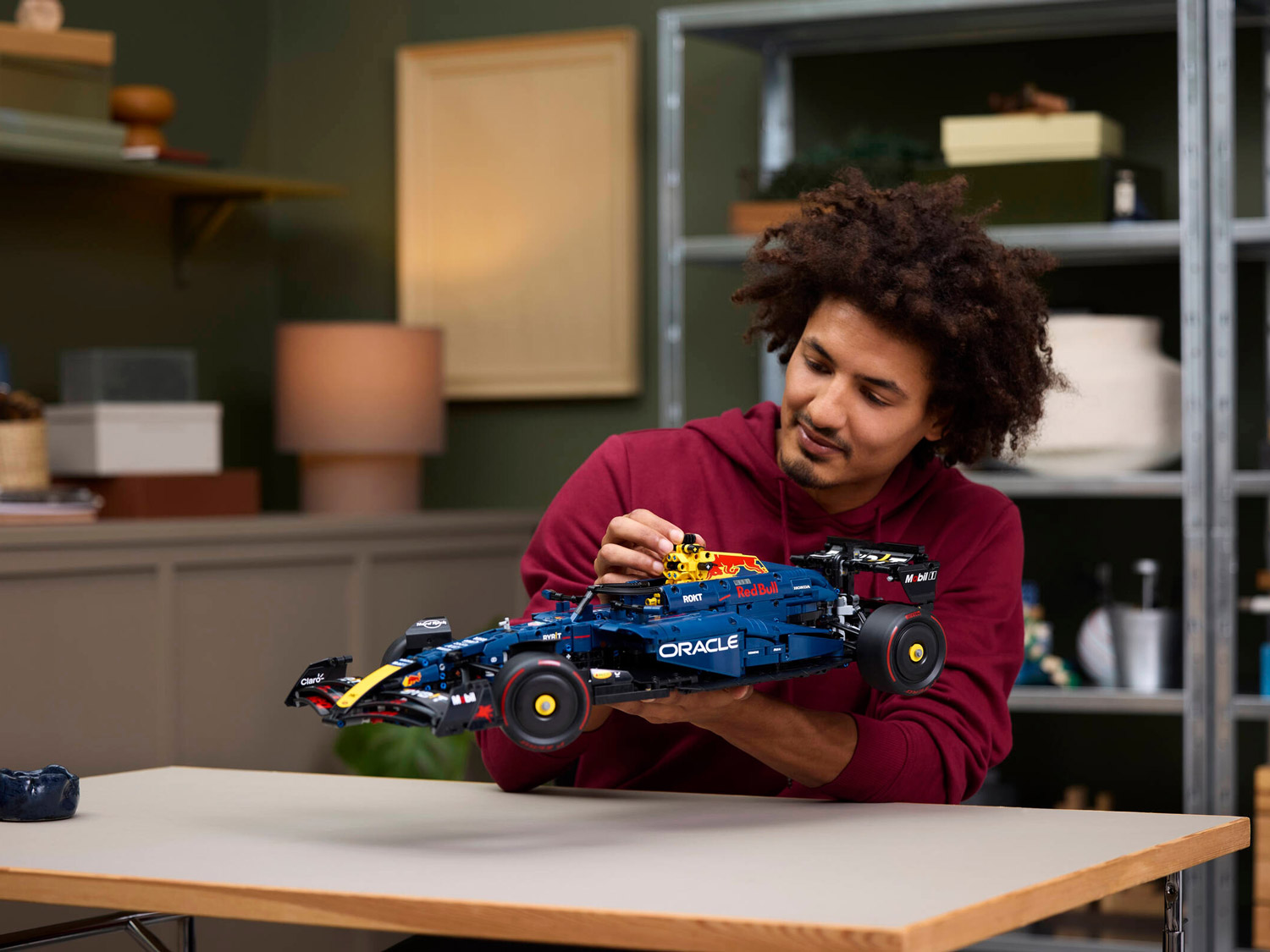 Конструктор Lego Technic Гоночный автомобиль F1 Oracle Red Bull Racing RB20 (42206)