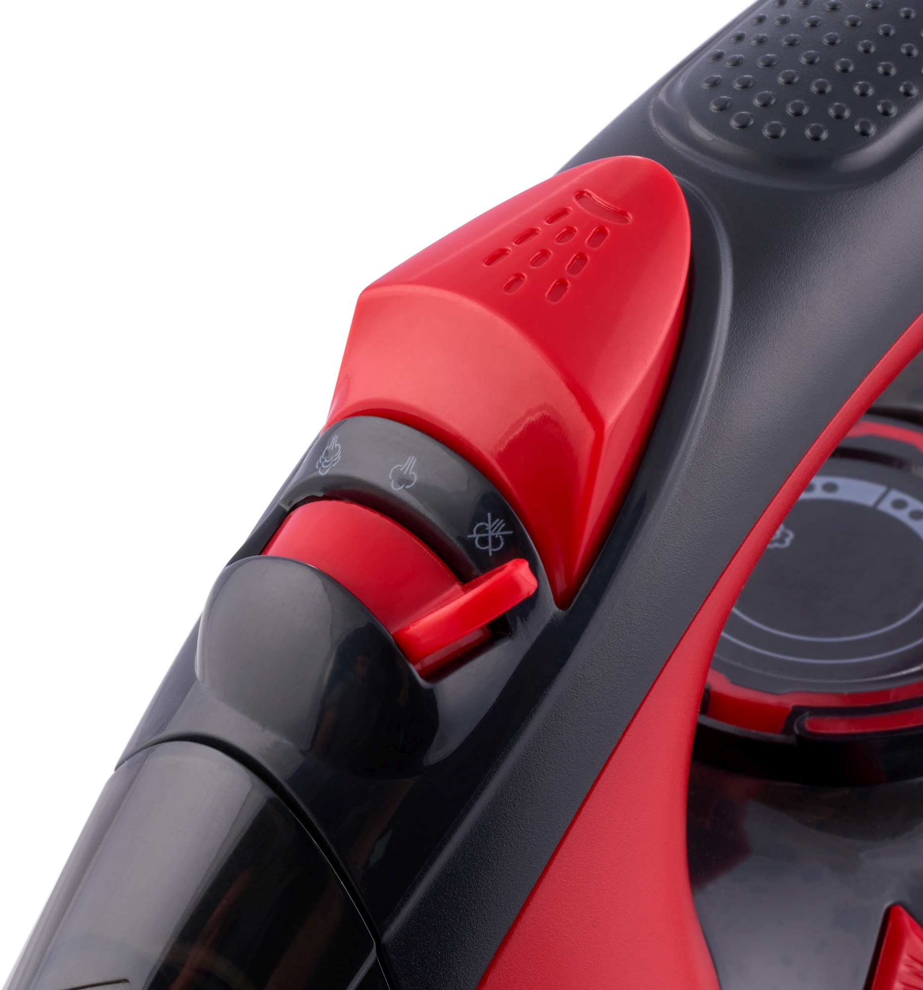 Утюг Domfy DSC-EI502 черный/красный