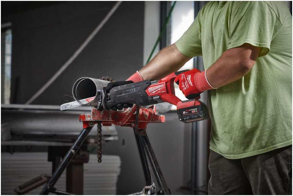 Сабельная пила Milwaukee M18 FSZ-0X (4933478293)