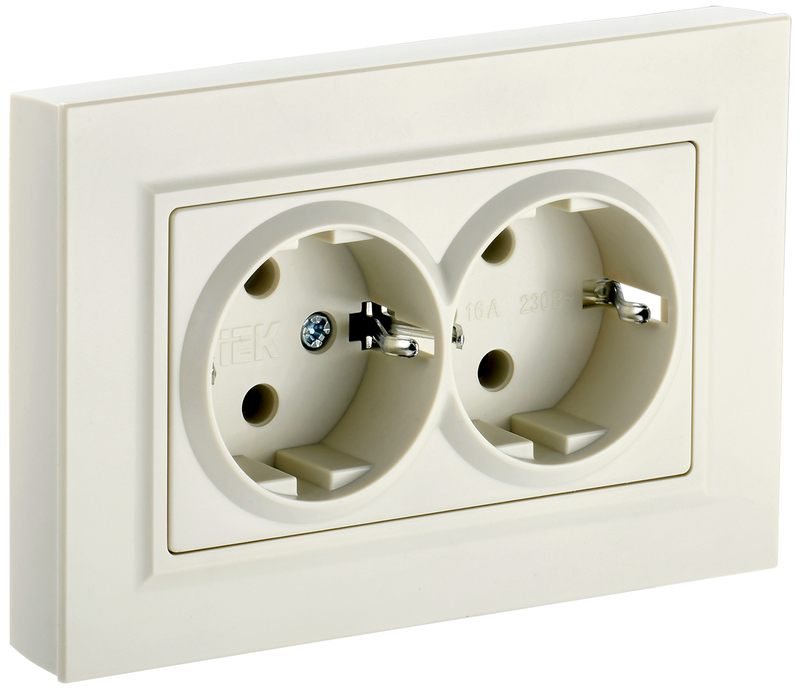 Розетка IEK Brite РСш12-3-БрКр бежевый (BR-R24-16-K10-F)