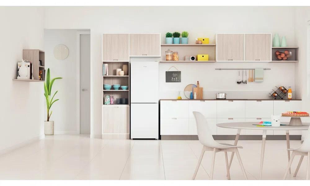 Холодильник Indesit ITR 5180 W (869991625710)