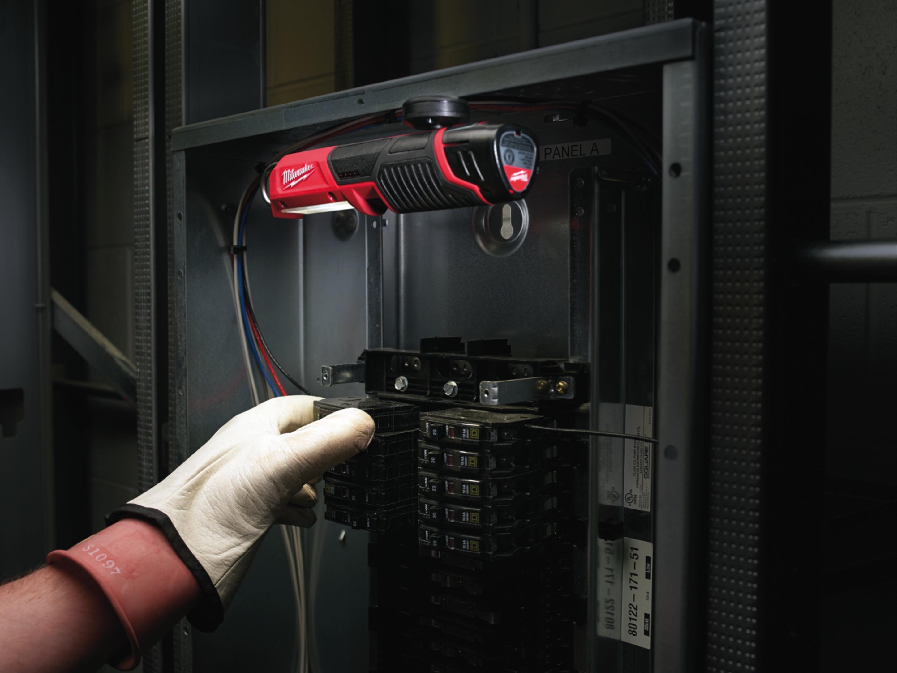 Фонарь Milwaukee M12 SL-0 (4932430178)