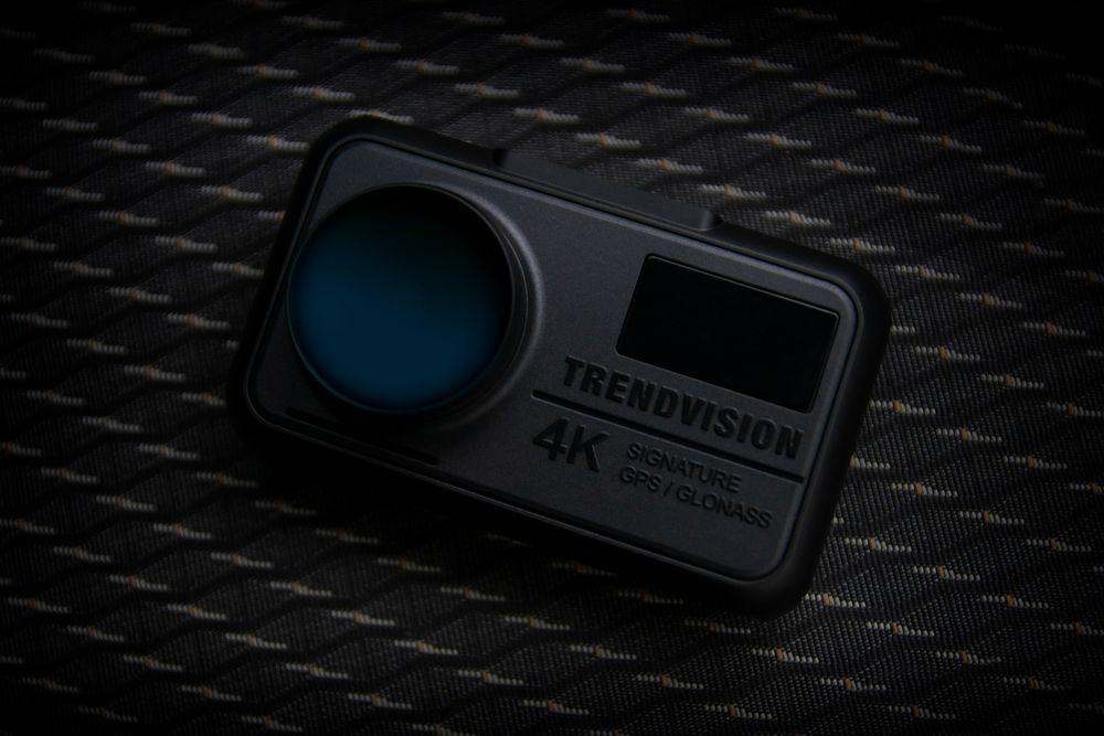 Автомобильный видеорегистратор TrendVision Hybrid Signature Real 4K черный
