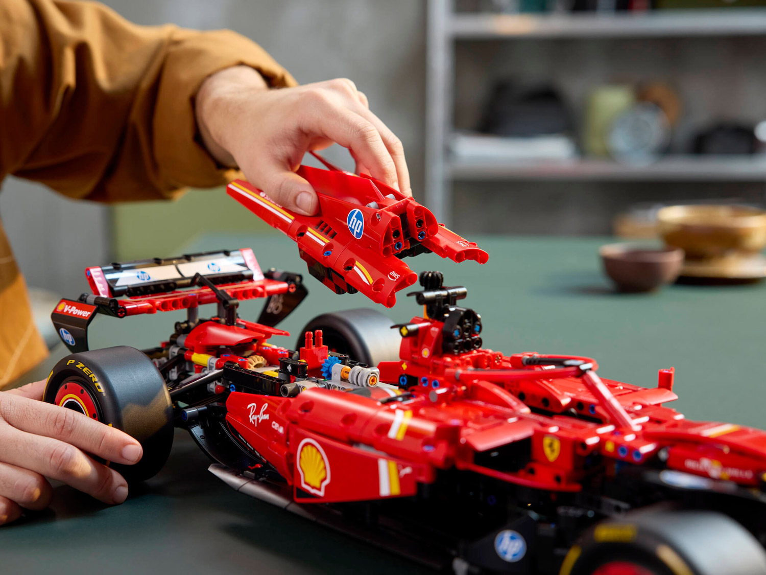 Конструктор Lego Technic Гоночный автомобиль Ferrari SF-24 F1 (42207)