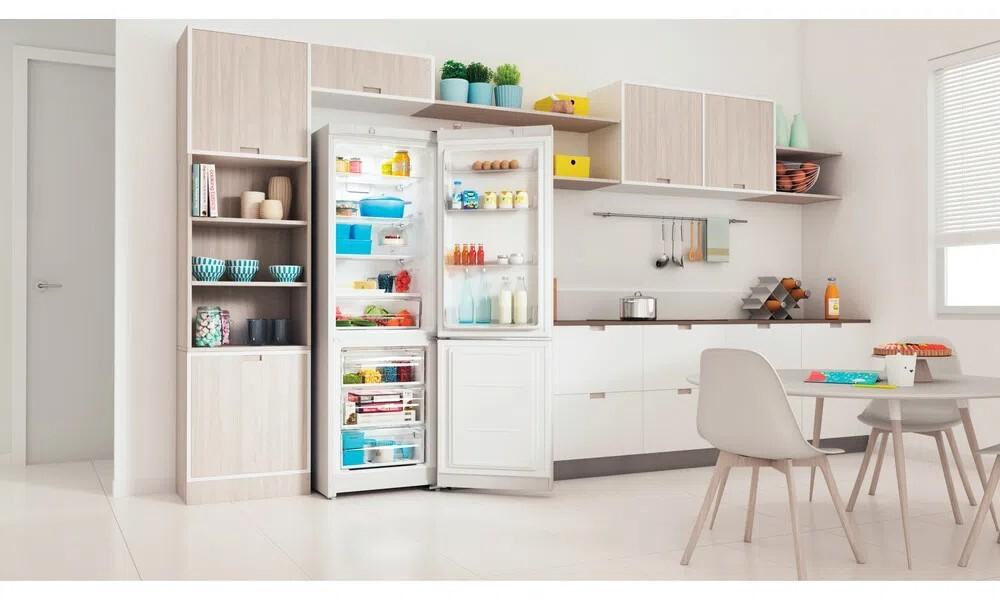 Холодильник Indesit ITR 4180 W