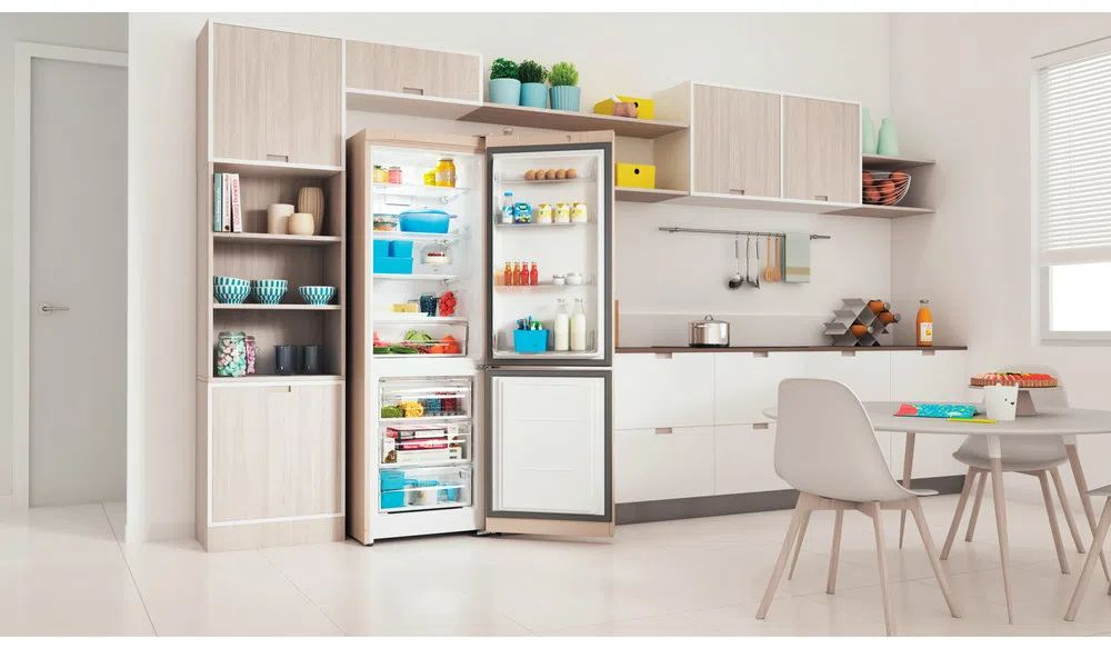 Холодильник Indesit ITR5180E