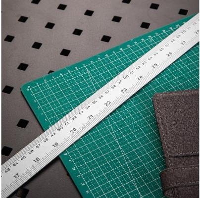 Линейка строительная Deli DL8100Y