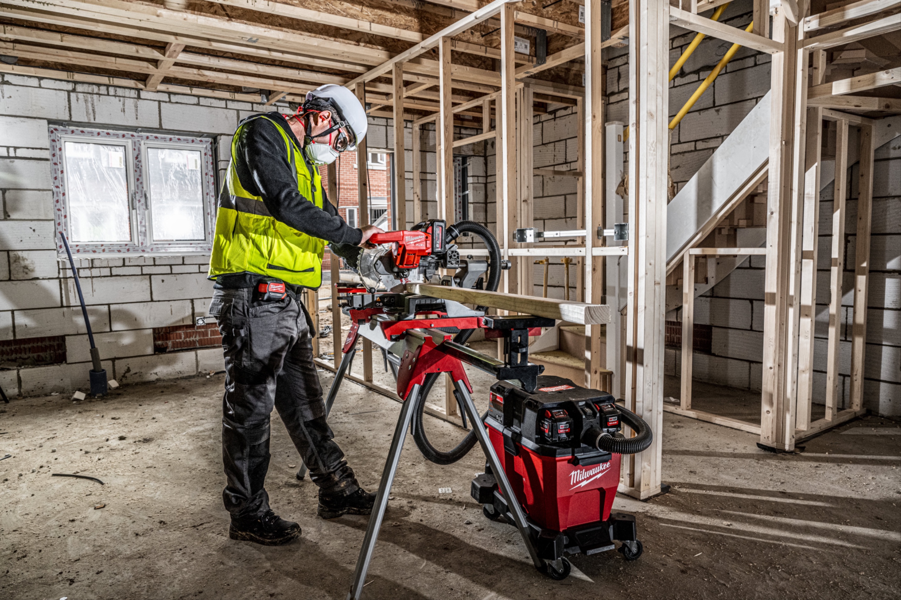 Пылесос Milwaukee M18 F2VC23L (4933478964)