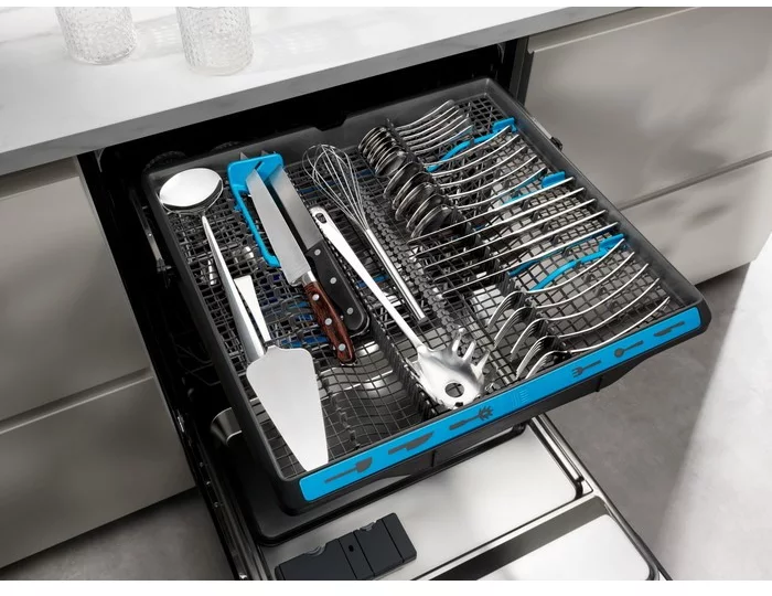 Посудомоечная машина Electrolux EEM48300L