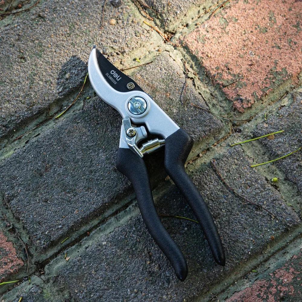 Секатор Deli DL580203