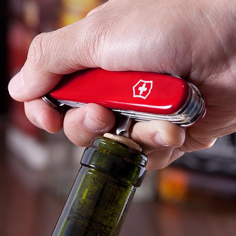 Мультитул Victorinox Huntsman красный (1.3713)