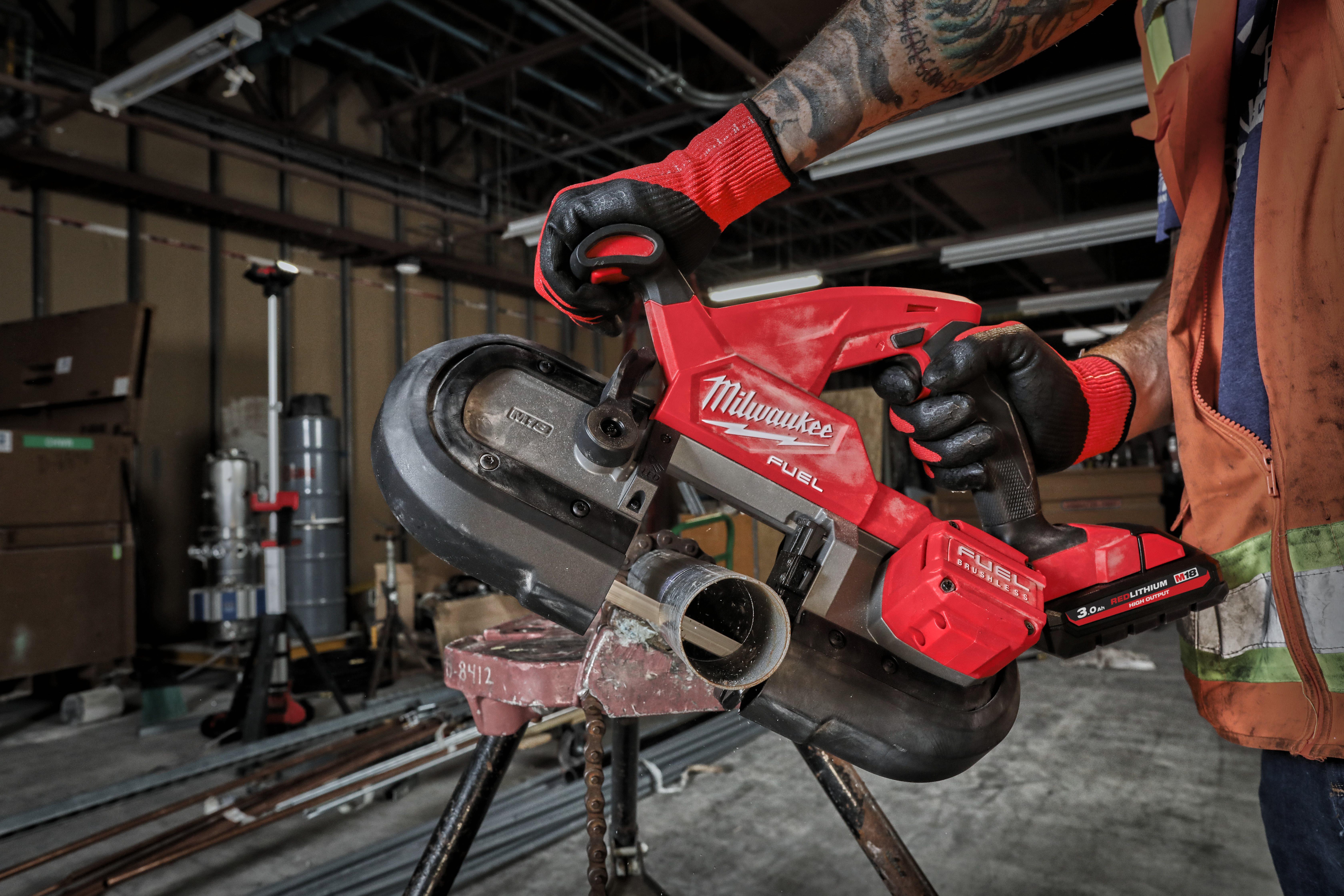 Защитный кожух Milwaukee для M18 FBS85 (4932472241)