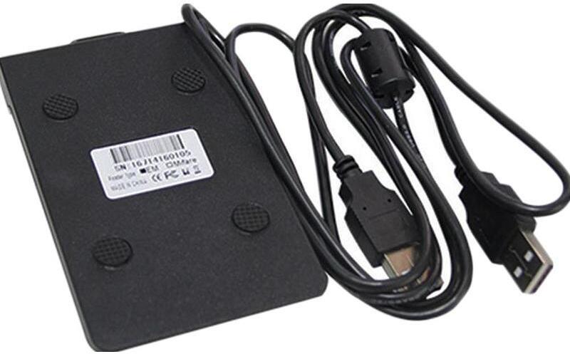 Считыватель ZKTeco CR20E